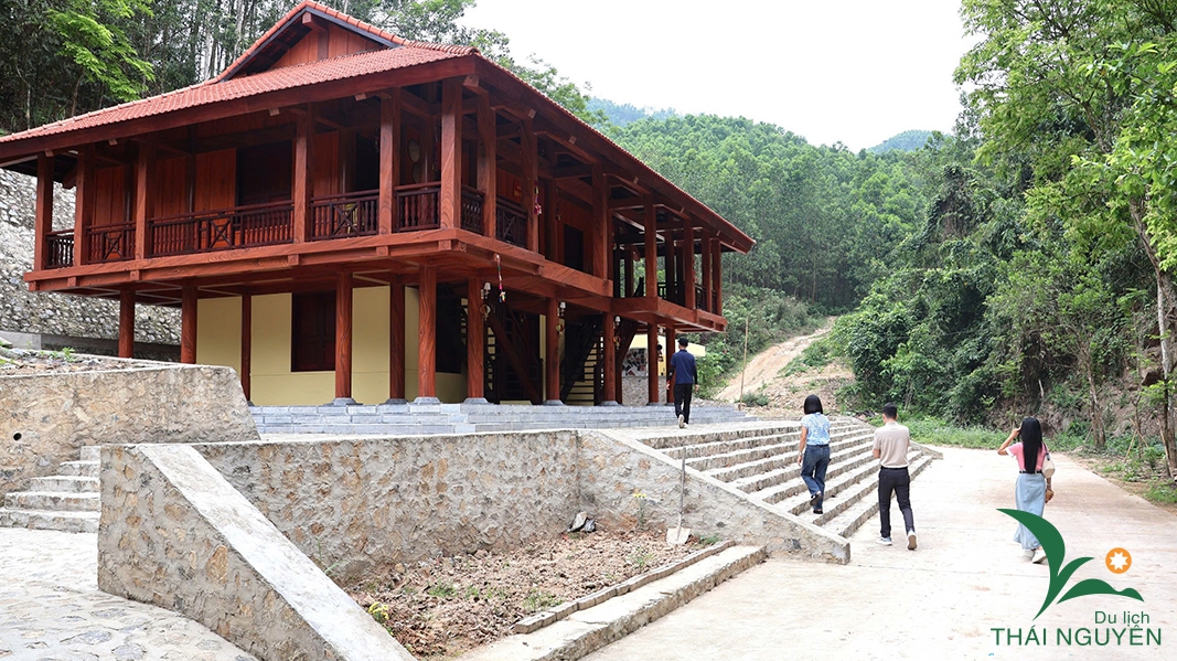 khuôn mánh (2)